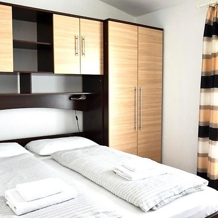 Apartments Maris Стариград-Пакленица Екстериор снимка