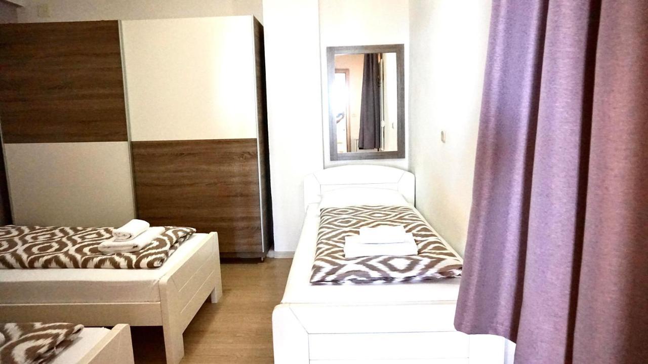 Apartments Maris Стариград-Пакленица Екстериор снимка