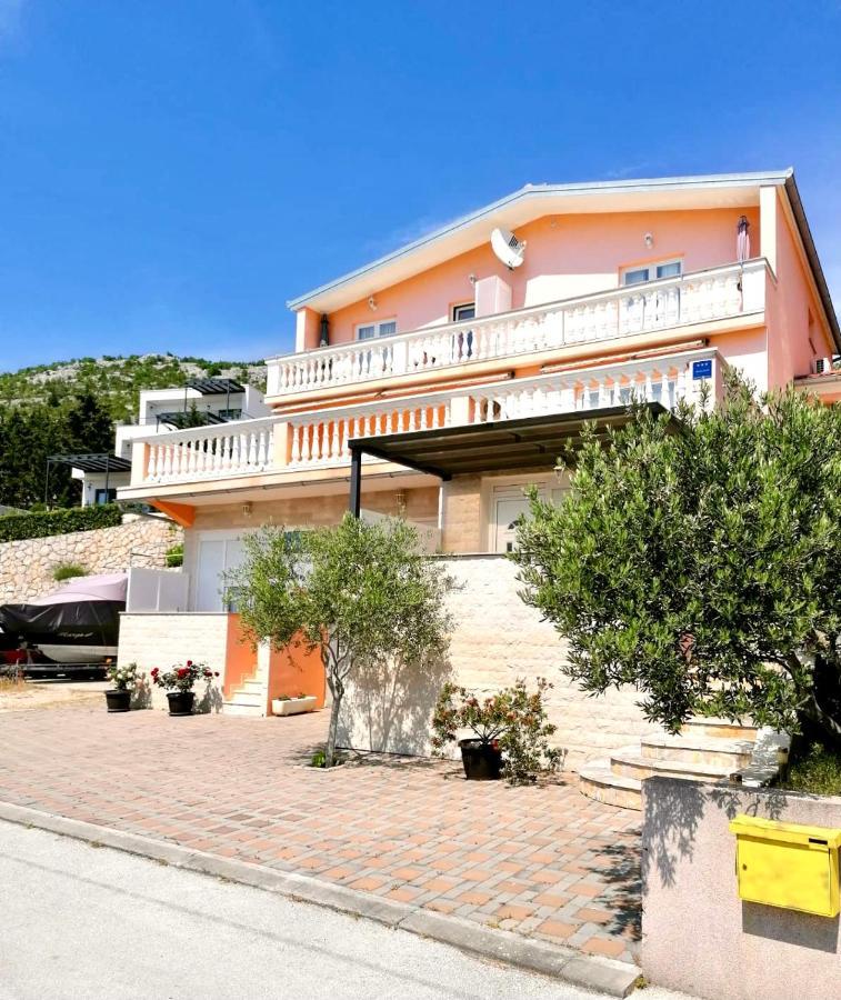 Apartments Maris Стариград-Пакленица Екстериор снимка