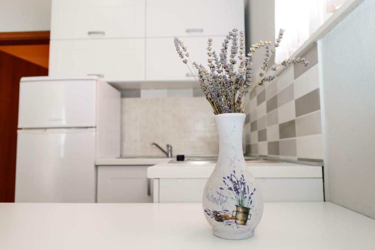 Apartments Maris Стариград-Пакленица Екстериор снимка