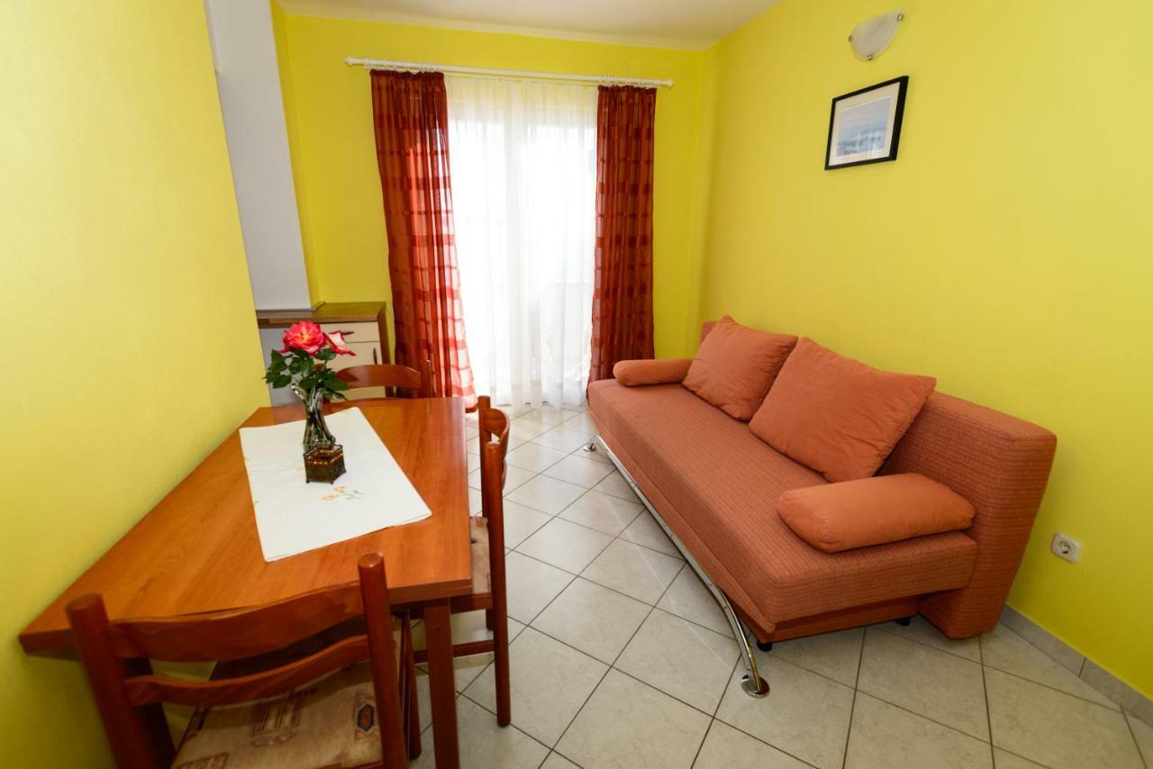 Apartments Maris Стариград-Пакленица Екстериор снимка