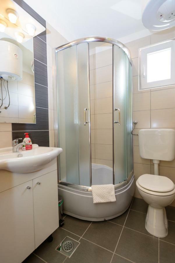 Apartments Maris Стариград-Пакленица Екстериор снимка