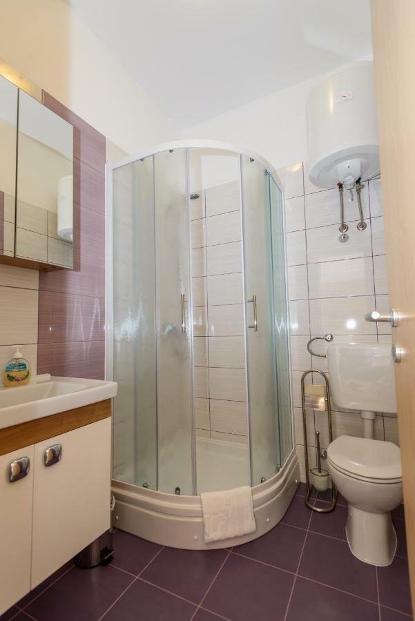 Apartments Maris Стариград-Пакленица Екстериор снимка